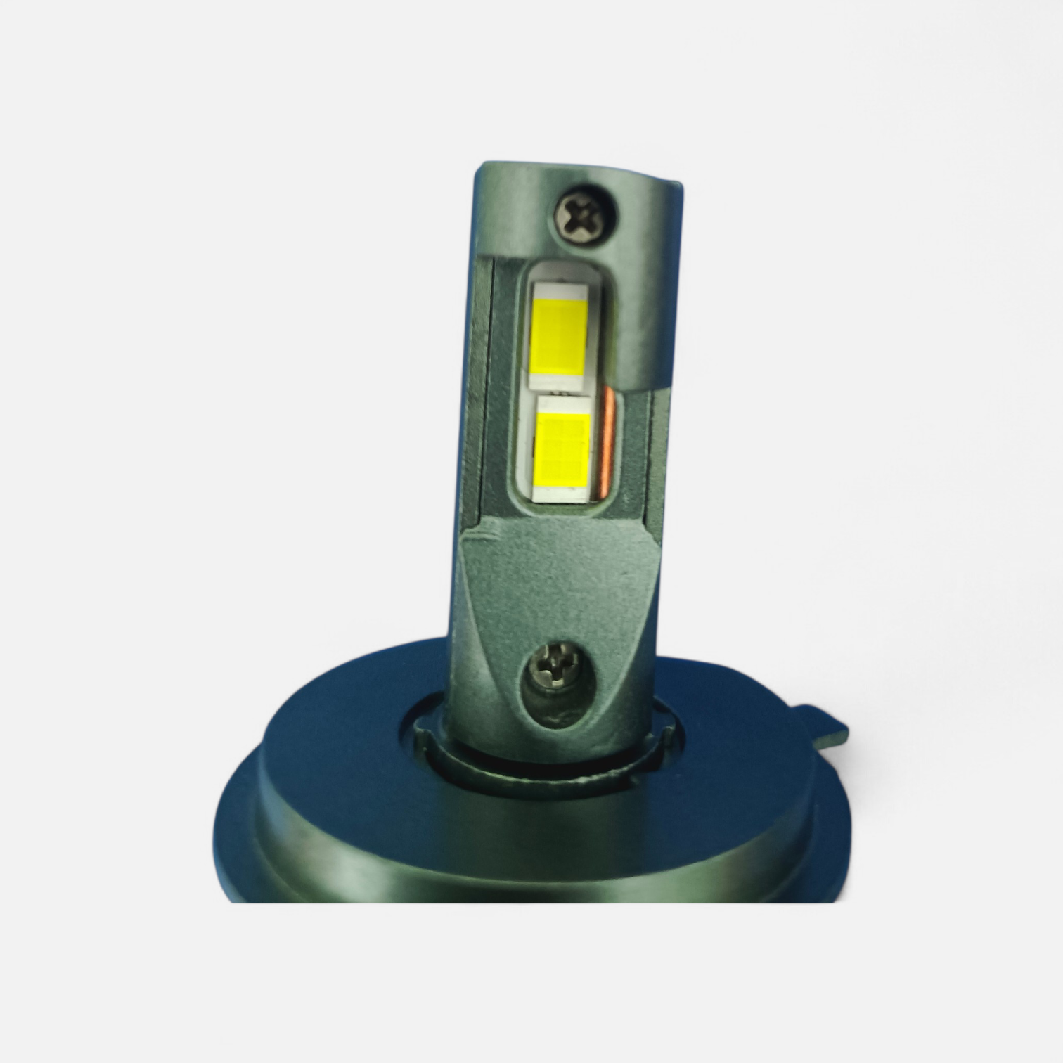 REGO M8PRO LED LIGHT(6 MONTHS WARRANTY)
